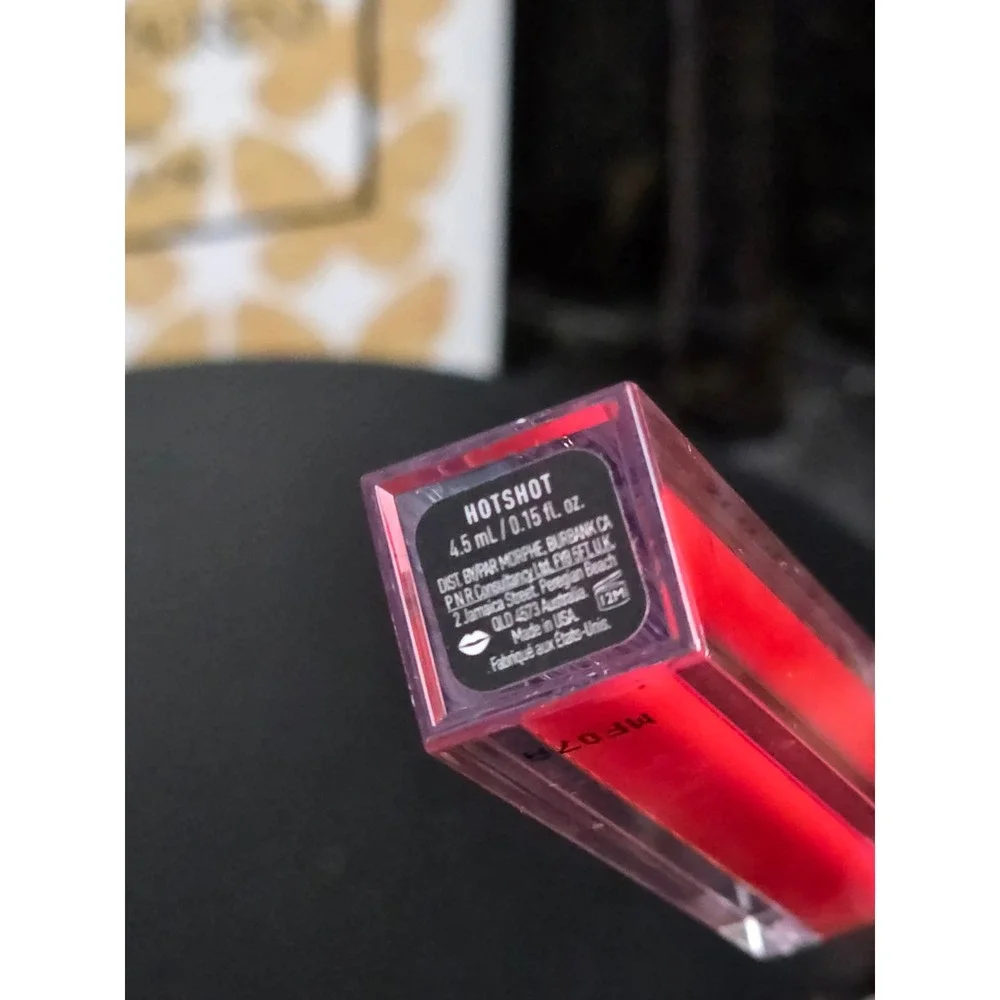 Morphe Lip Duo Hotshot Liquid Lipstick & Very Cherry Lip Pencil Red Set